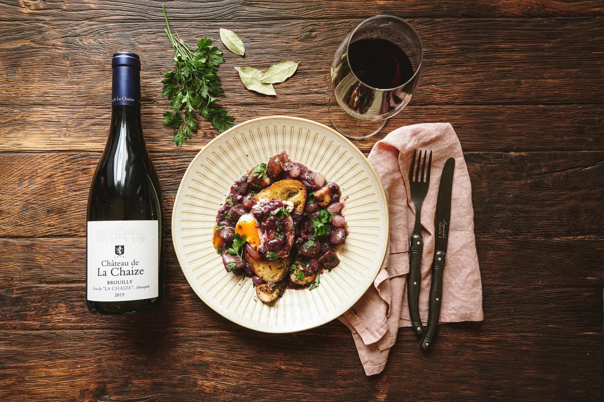 "Oeufs en meurette façon Bourguignon" или поширани яйца в сос "Мюрет"