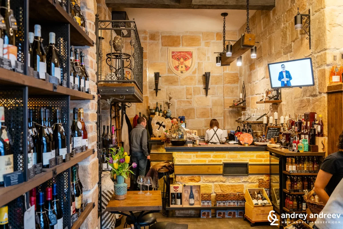 La Cave du Moulin – френски вина на Солунска, София